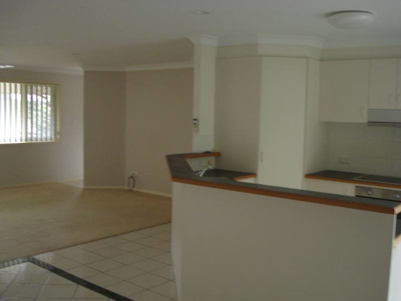 11 Mole Avenue, Southport QLD 4215