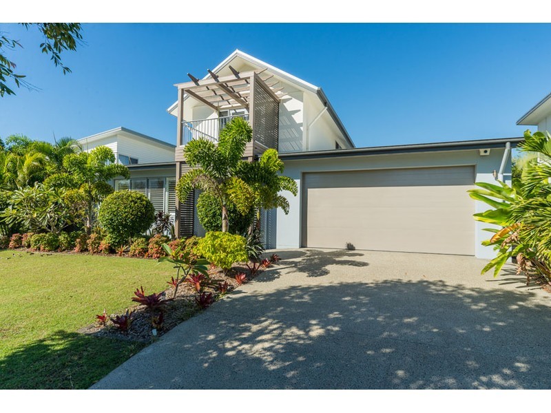 5 Ruthenium Court, Hope Island QLD 4212