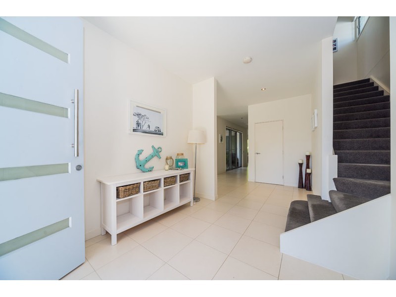 5 Ruthenium Court, Hope Island QLD 4212