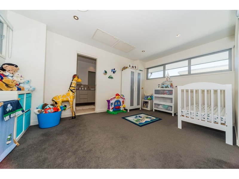 5 Ruthenium Court, Hope Island QLD 4212