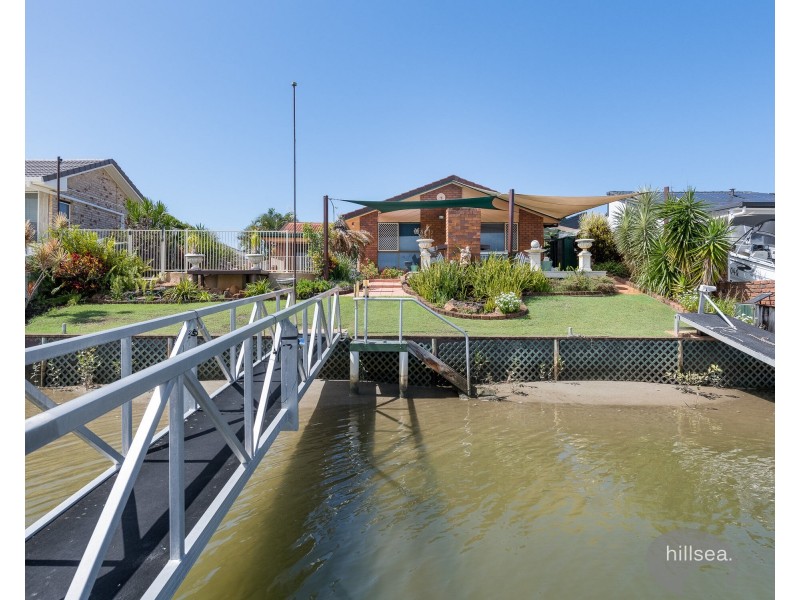 40 Oxley Drive, Paradise Point QLD 4216