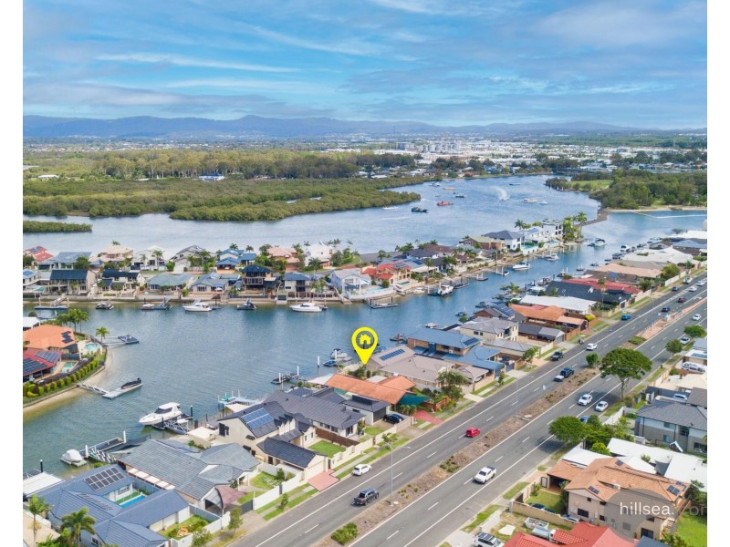 40 Oxley Drive, Paradise Point QLD 4216