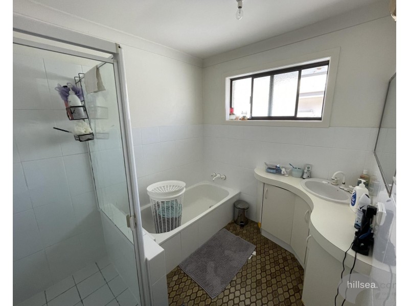 60 O’Grady Drive, Paradise Point QLD 4216