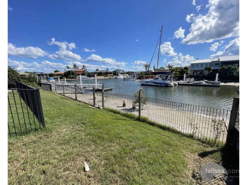 60 O’Grady Drive, Paradise Point QLD 4216