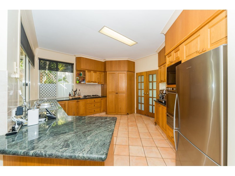 8 Serenity Boulevard, Helensvale QLD 4212