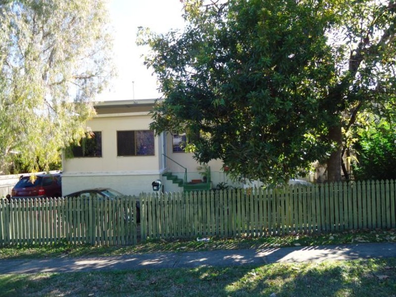 19 Ward Street, Southport QLD 4215