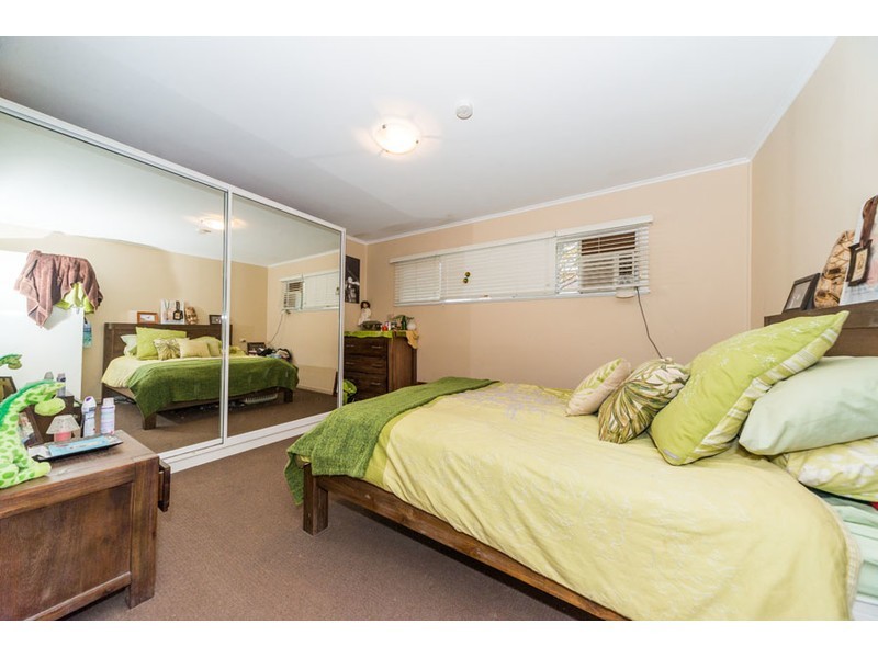 159 The Esplanade, Coombabah QLD 4216