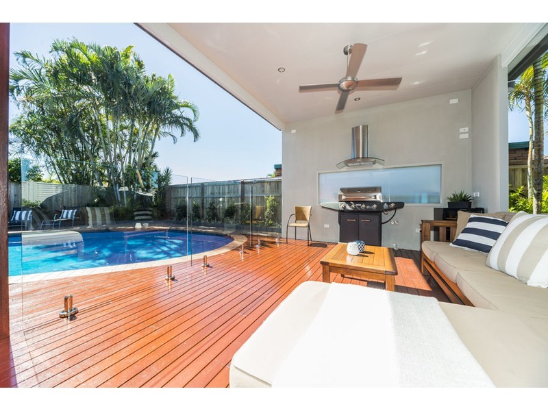 5 Pampas Court, Hollywell QLD 4216