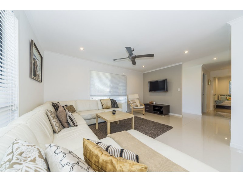 5 Pampas Court, Hollywell QLD 4216