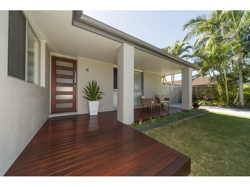 5 Pampas Court, Hollywell QLD 4216