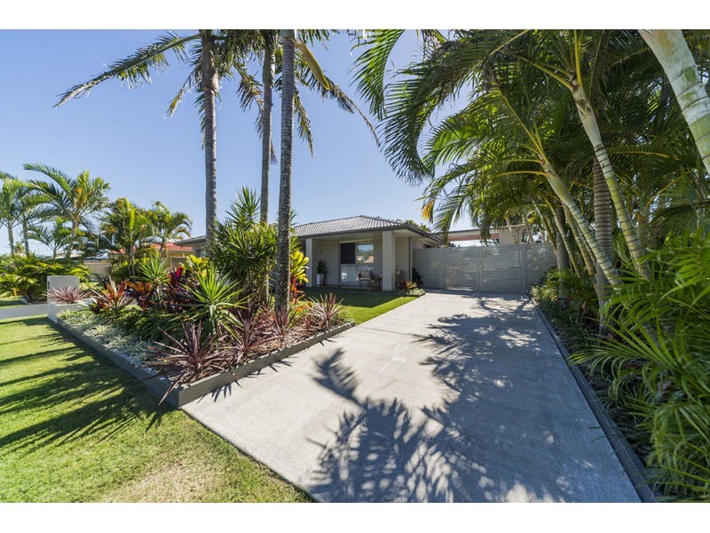 5 Pampas Court, Hollywell QLD 4216