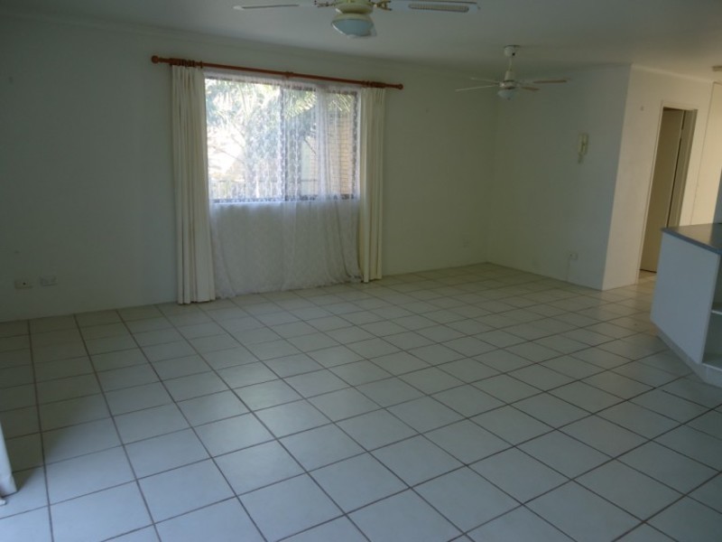 10/25 Imperial Parade, Labrador QLD 4215