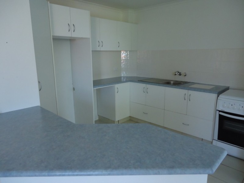 10/25 Imperial Parade, Labrador QLD 4215