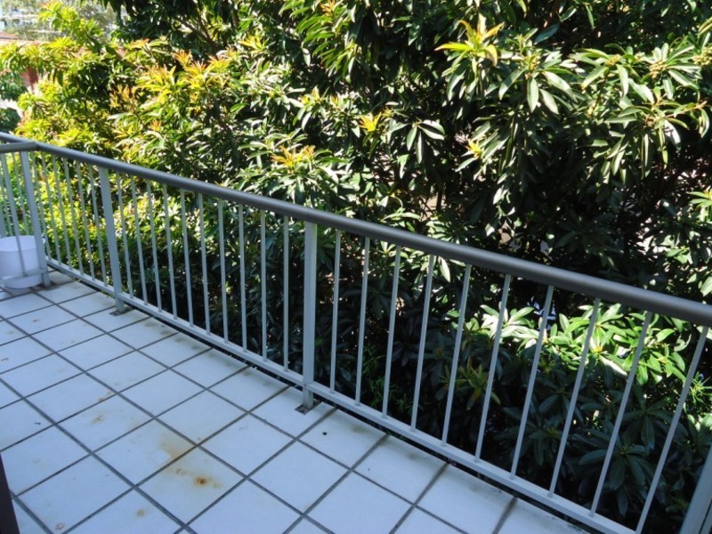 10/25 Imperial Parade, Labrador QLD 4215