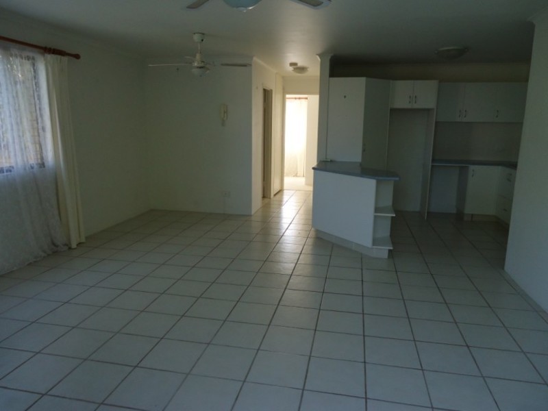 10/25 Imperial Parade, Labrador QLD 4215
