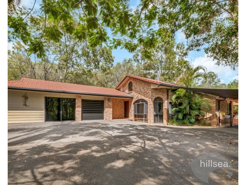 1 Entrance Road, Gaven QLD 4211