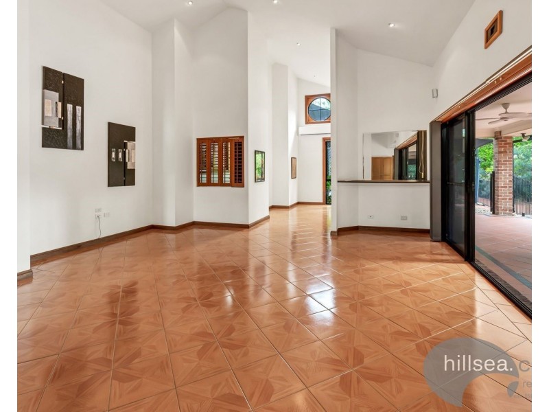 1 Entrance Road, Gaven QLD 4211