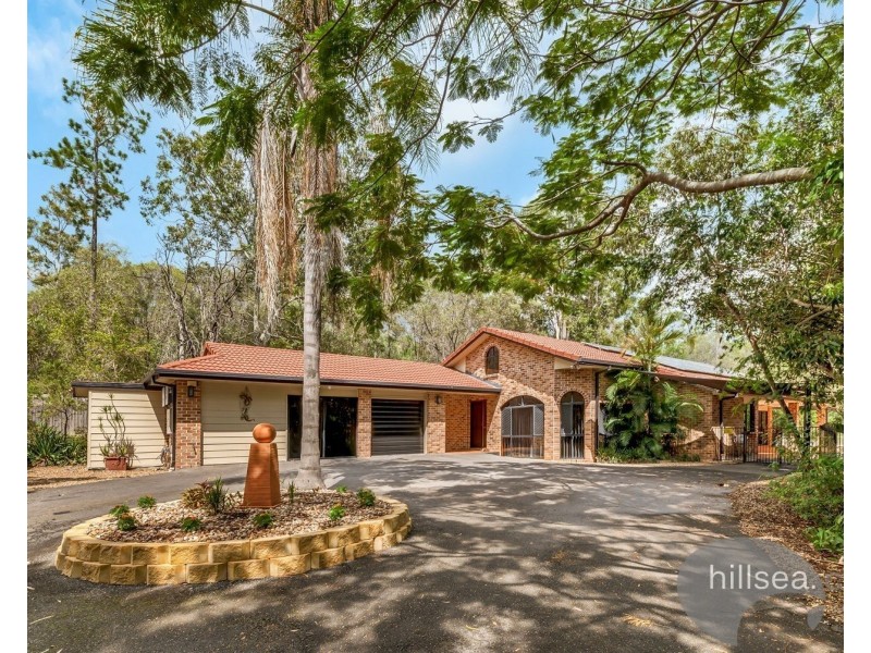 1 Entrance Road, Gaven QLD 4211