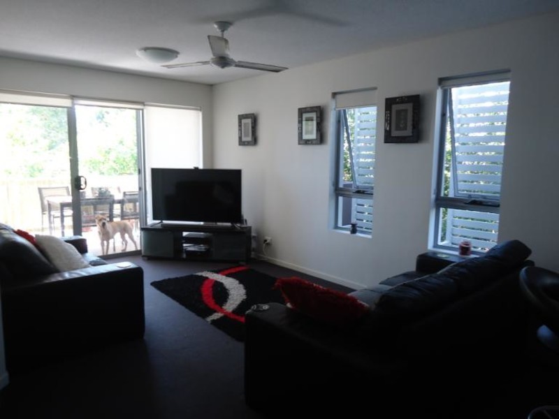 4/32 Parker Street, Labrador QLD 4215