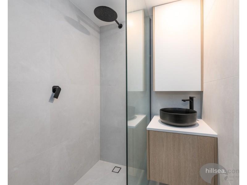 91/170 Central Street, Labrador QLD 4215