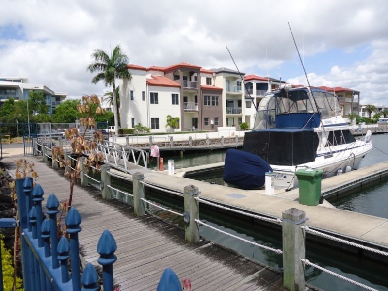 26 John Lund Drive, Hope Island QLD 4212