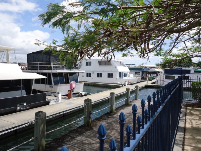 26 John Lund Drive, Hope Island QLD 4212