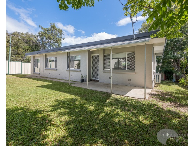 167 Government Road, Labrador QLD 4215