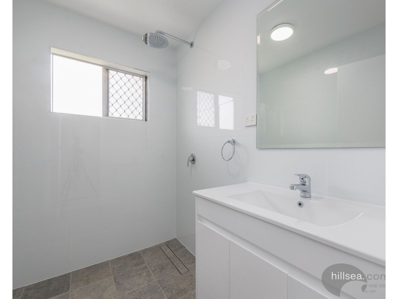 167 Government Road, Labrador QLD 4215