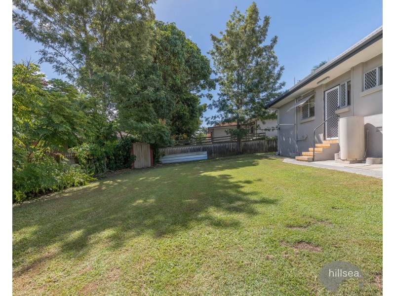 167 Government Road, Labrador QLD 4215