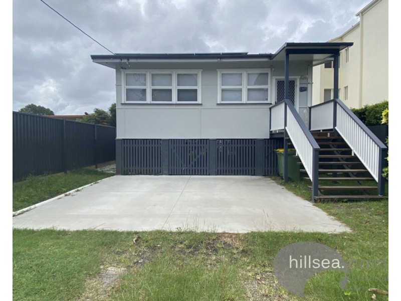 11 Parr Street, Biggera Waters QLD 4216