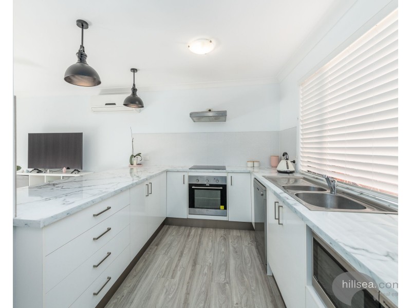 3/202 Central Street, Labrador QLD 4215