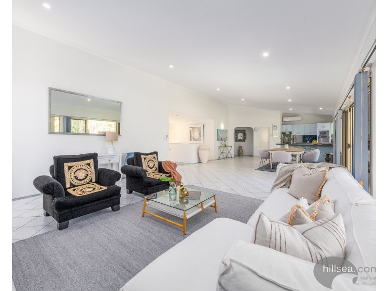 40 Jack Nicklaus Way, Parkwood QLD 4214