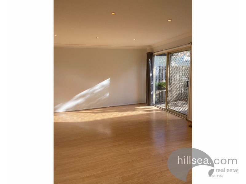 2/183 Government Road, Labrador QLD 4215