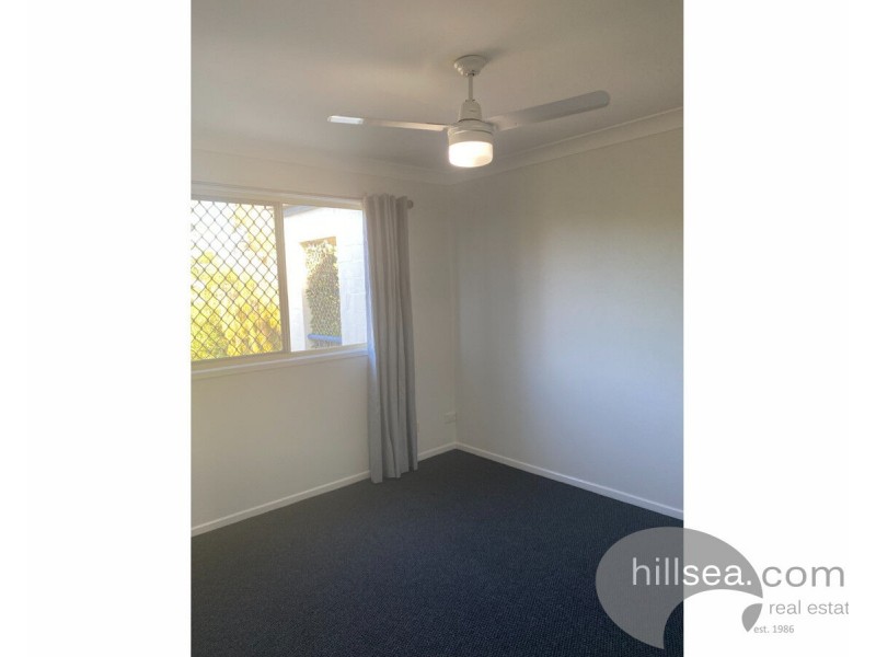 2/183 Government Road, Labrador QLD 4215