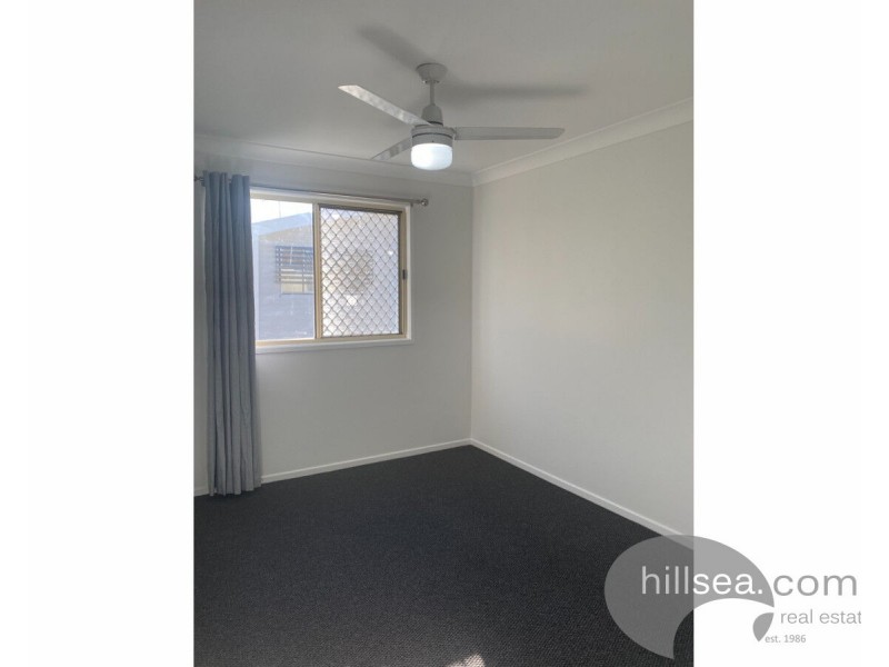2/183 Government Road, Labrador QLD 4215