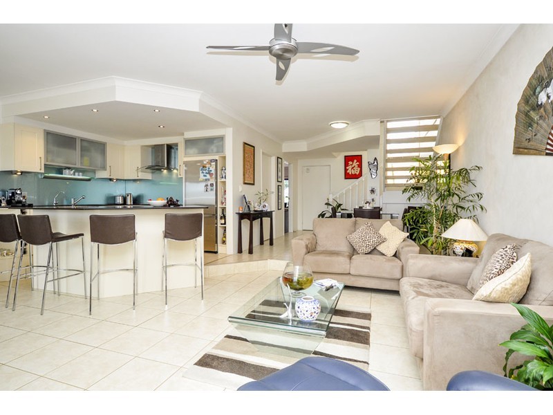 22/81 Boykambil Esplanade, Hope Island QLD 4212