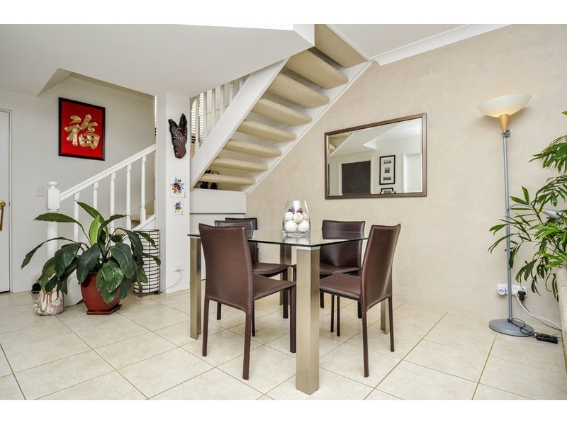 22/81 Boykambil Esplanade, Hope Island QLD 4212