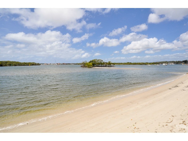 22/81 Boykambil Esplanade, Hope Island QLD 4212