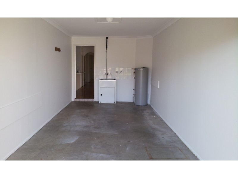 2/16 Stephanie Court, Labrador QLD 4215