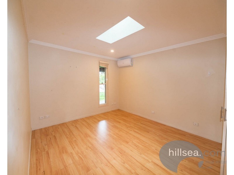 10 Parasol Street, Ashmore QLD 4214