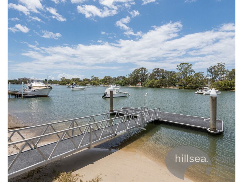 47 Lindsay Parade, Paradise Point QLD 4216