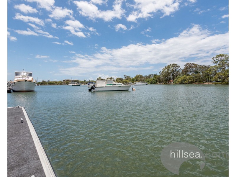 47 Lindsay Parade, Paradise Point QLD 4216