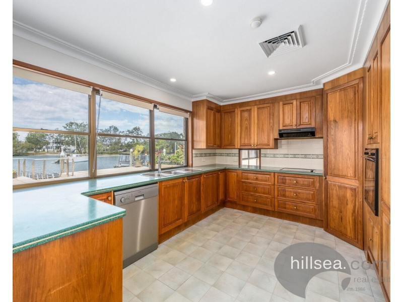 47 Lindsay Parade, Paradise Point QLD 4216