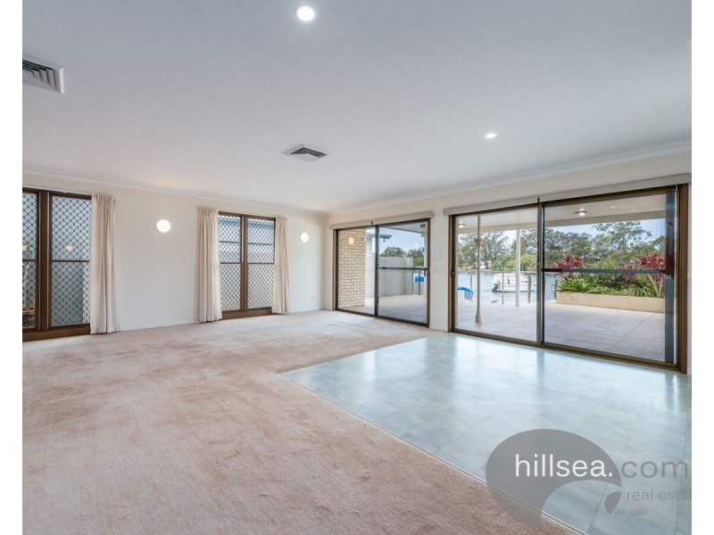 47 Lindsay Parade, Paradise Point QLD 4216