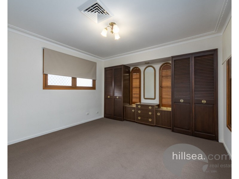 47 Lindsay Parade, Paradise Point QLD 4216