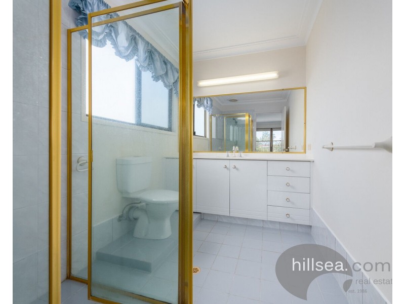 47 Lindsay Parade, Paradise Point QLD 4216