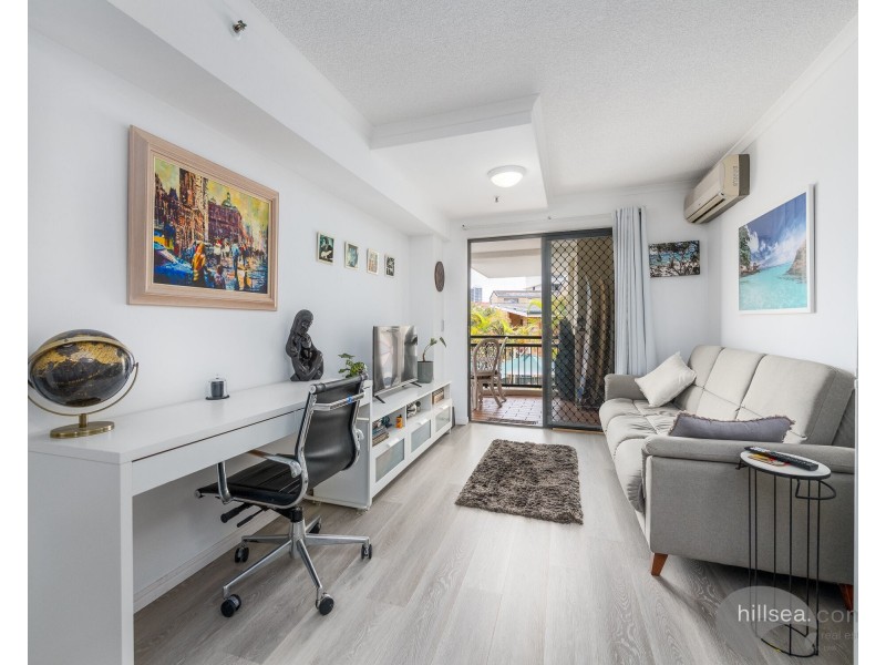 18/452 Marine Parade, Biggera Waters QLD 4216