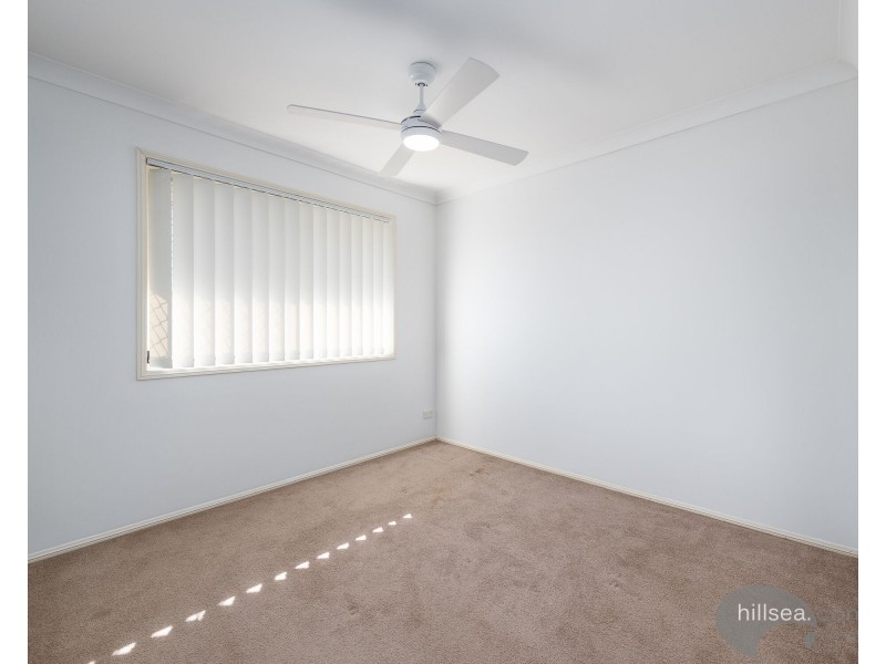 2/9 Jacqueline Avenue, Labrador QLD 4215