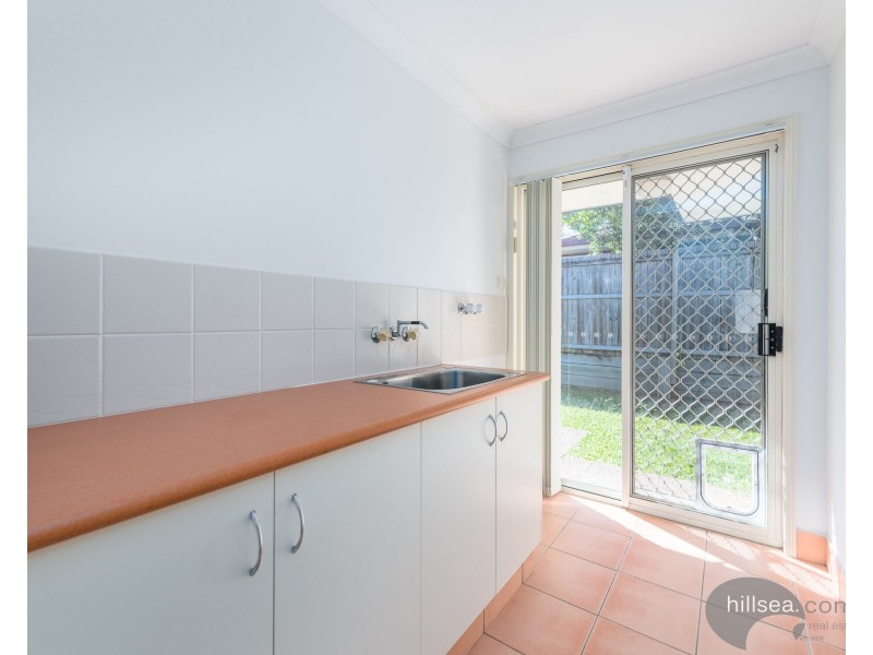 2/9 Jacqueline Avenue, Labrador QLD 4215