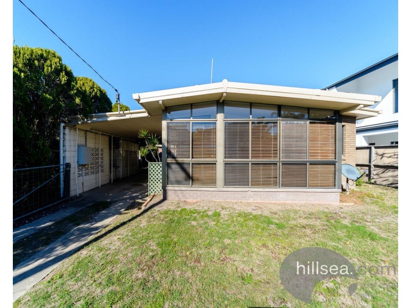 8 Rouen Avenue, Paradise Point QLD 4216